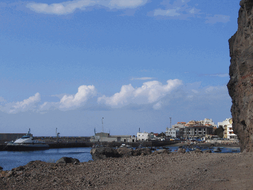 Der Felsen am Hafen von Vueltas, Valle Gran Rey auf La Gomera